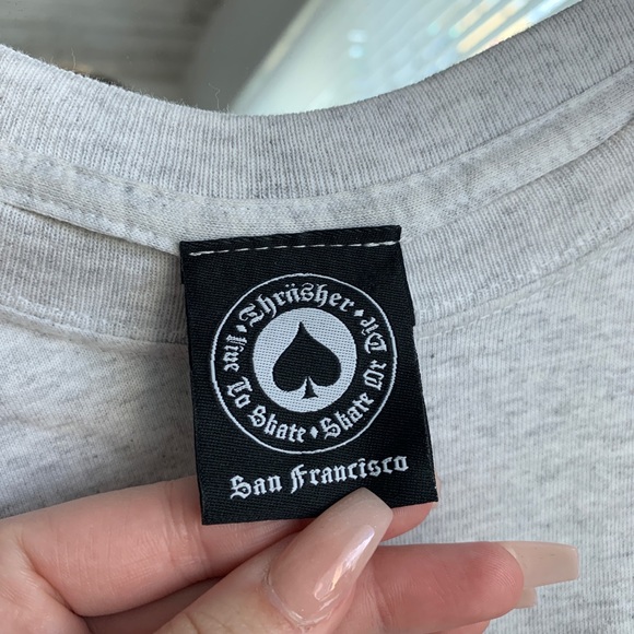 Distressed thrasher t-shirt - Picture 3 of 3